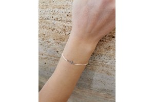 Narukvica sa končićem po želji-križ